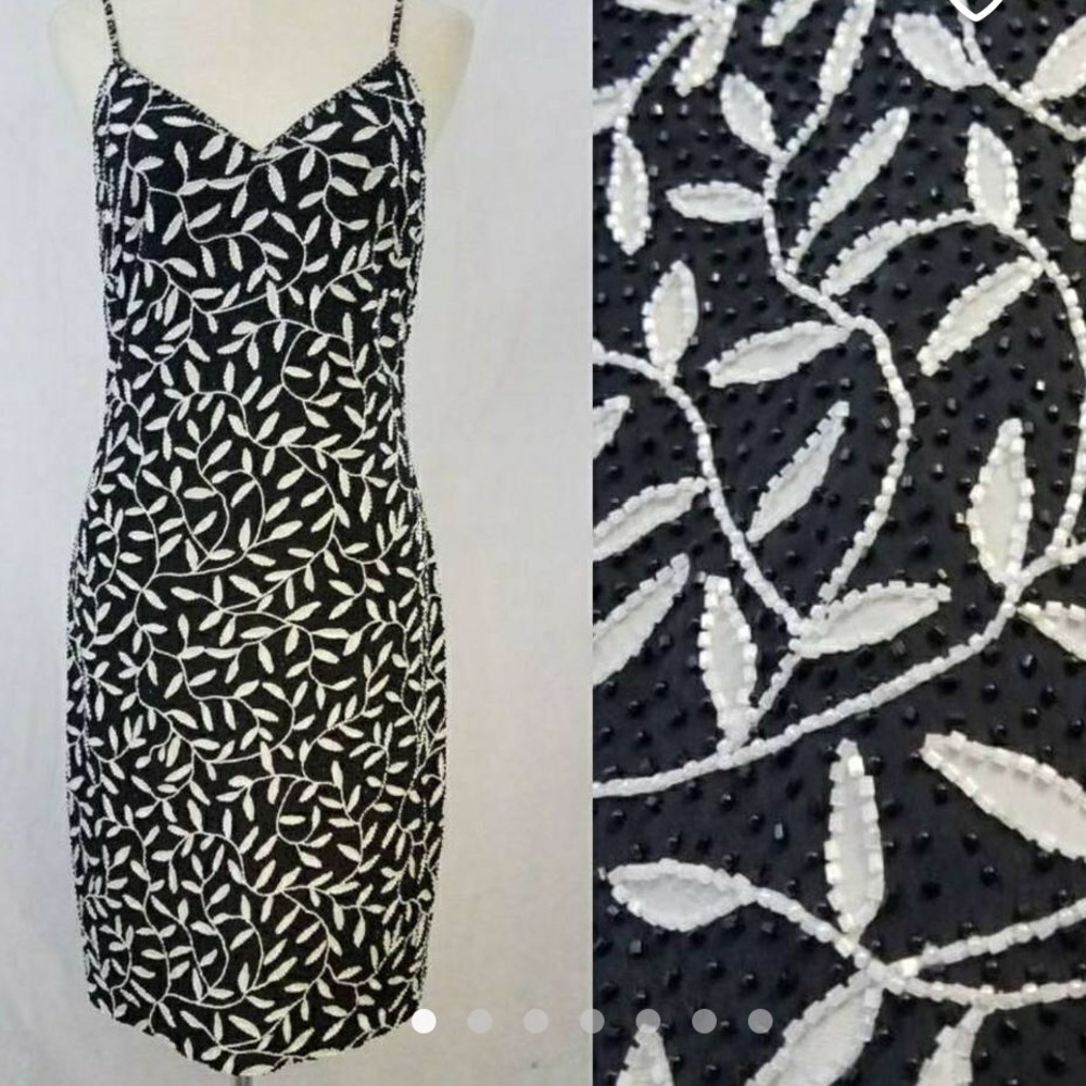 🌹🌹GORGEOUS HAND BEADED PRISTINE VINTAGE DRESS